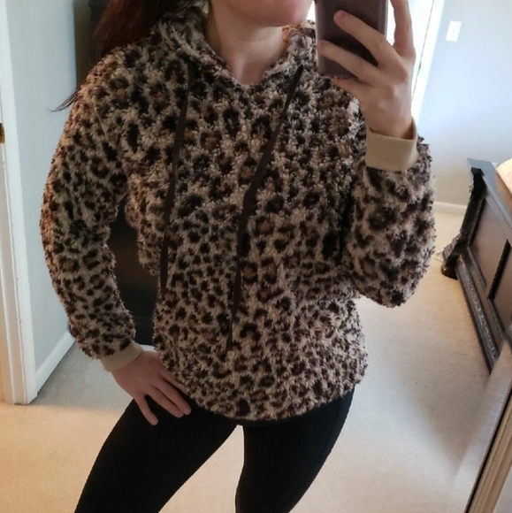 Tops - Sherpa hoodie